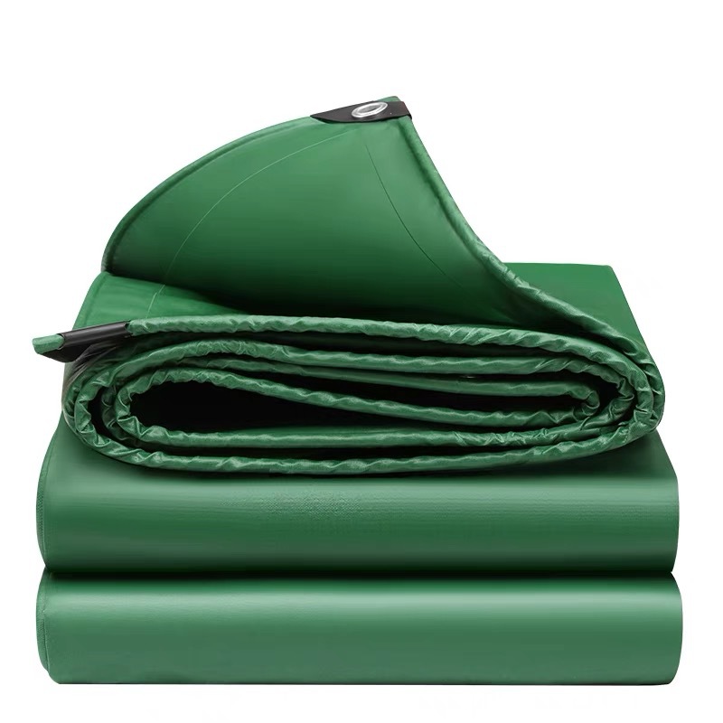 مزایای برزنت پی وی سی چیست؟