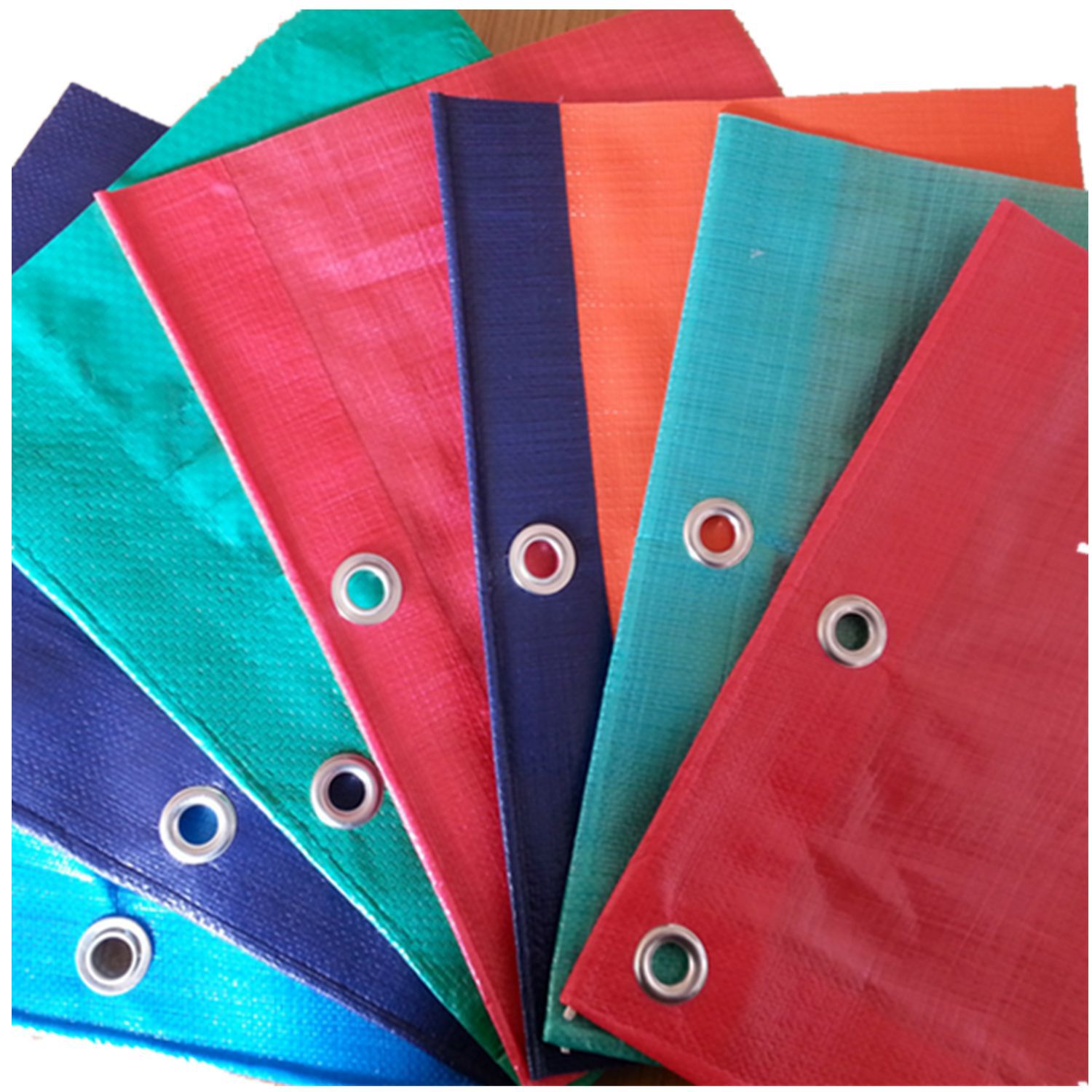 چگونه از برزنت پلی اتیلن استفاده و نگهداری کنیم؟